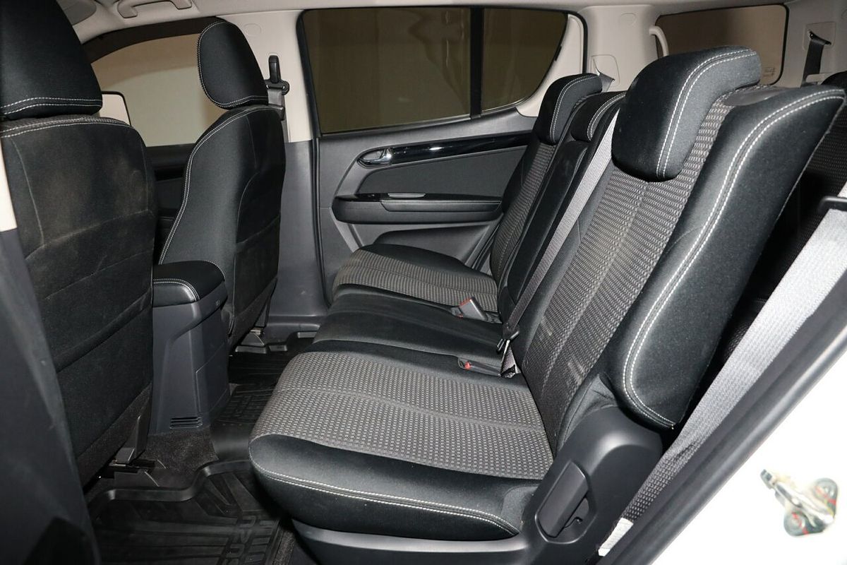 2021 Isuzu MU-X LS-U