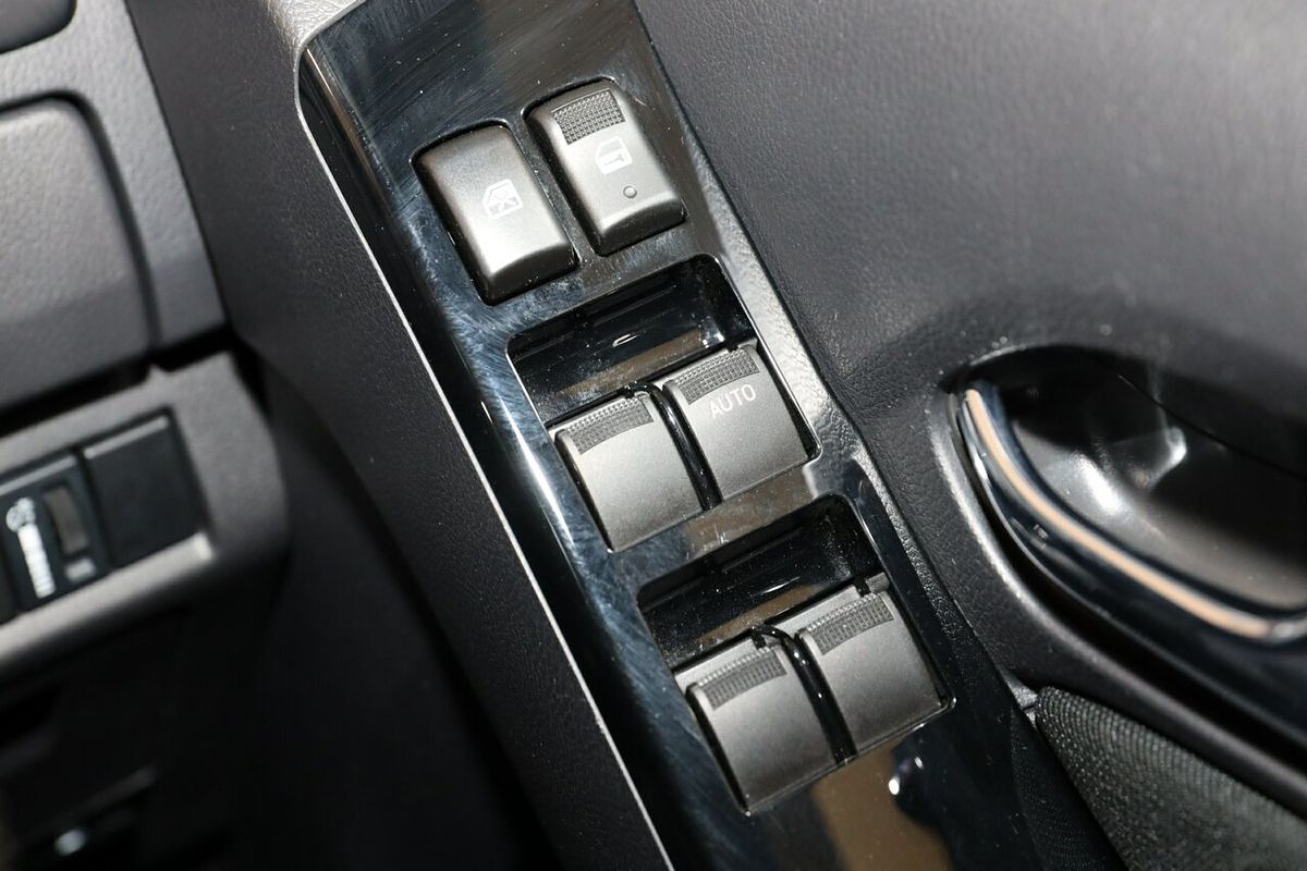 2021 Isuzu MU-X LS-U