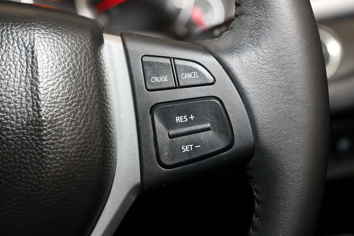 2013 Suzuki Swift GLX FZ