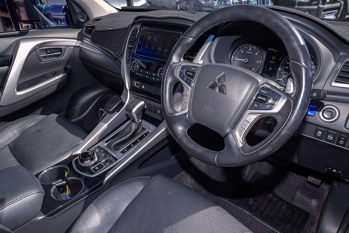 2017 Mitsubishi Pajero Sport GLS QE