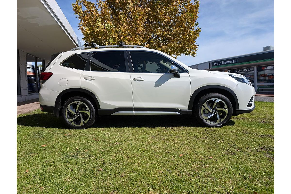 2024 Subaru Forester 2.5i-S S5