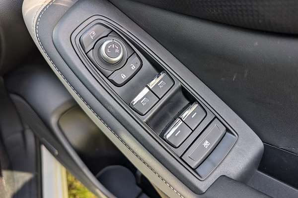 2024 Subaru Forester 2.5i-S S5