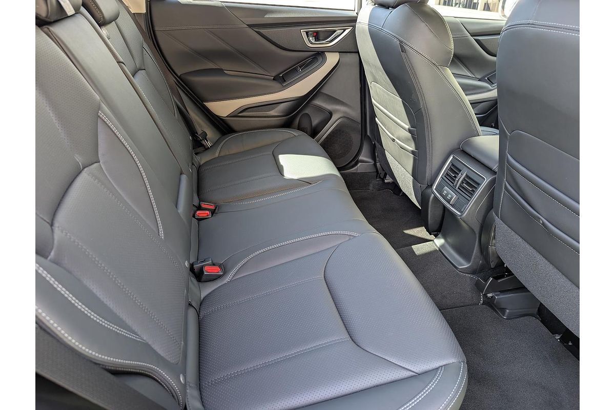 2024 Subaru Forester 2.5i-S S5