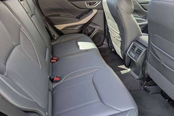 2024 Subaru Forester 2.5i-S S5