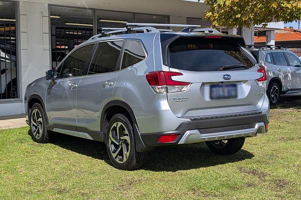 2024 Subaru Forester 2.5i-S S5