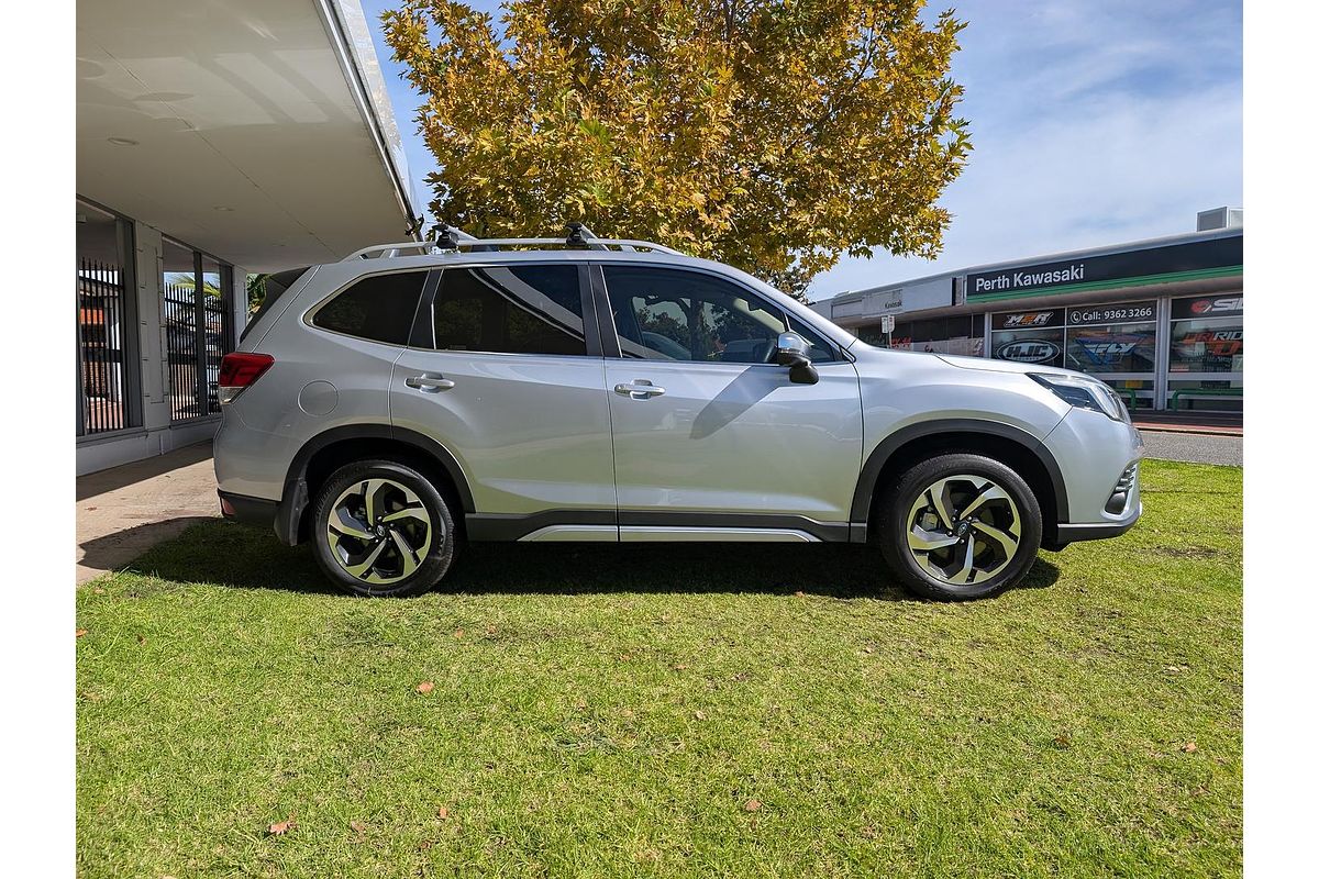 2024 Subaru Forester 2.5i-S S5