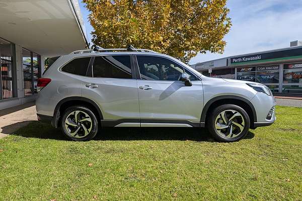 2024 Subaru Forester 2.5i-S S5