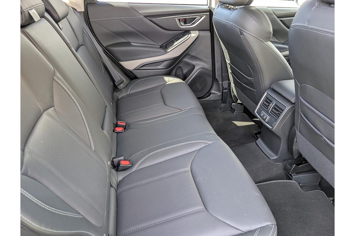 2024 Subaru Forester 2.5i-S S5