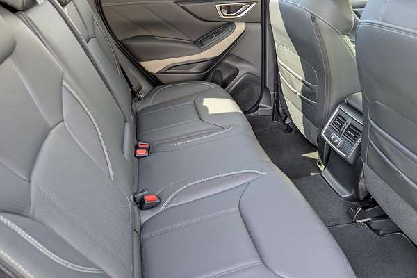 2024 Subaru Forester 2.5i-S S5