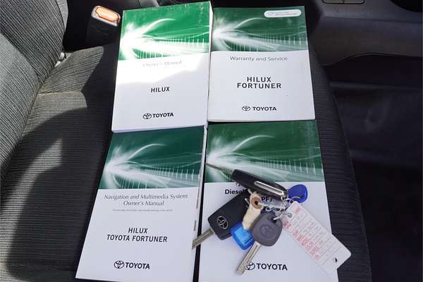 2021 Toyota Hilux SR GUN126R 4X4