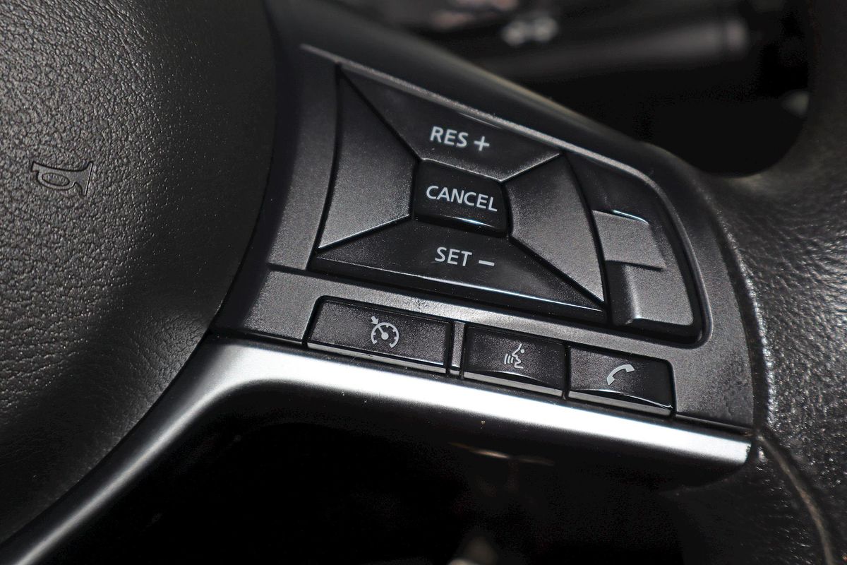 2022 Nissan Navara SL D23 Rear Wheel Drive