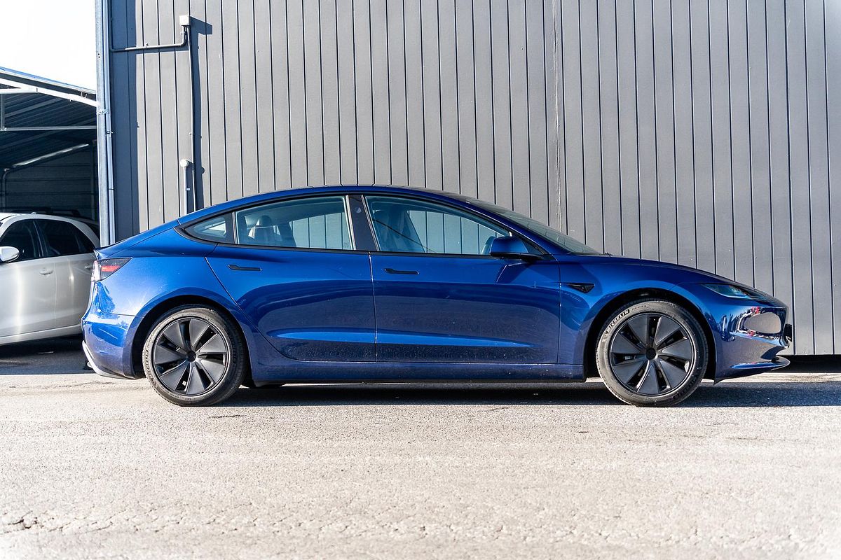 2023 Tesla Model 3 Rear-Wheel Drive