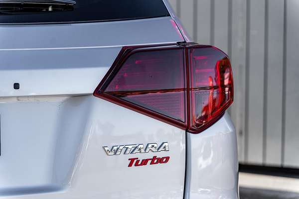 2024 Suzuki Vitara Turbo Shadow LY Series II