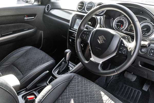 2024 Suzuki Vitara Turbo Shadow LY Series II