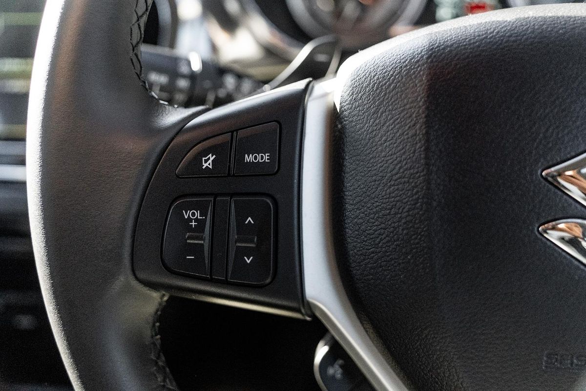 2024 Suzuki Vitara Turbo Shadow LY Series II