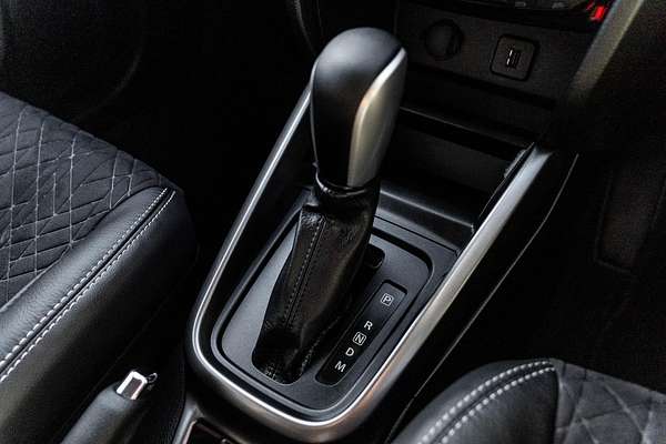 2024 Suzuki Vitara Turbo Shadow LY Series II