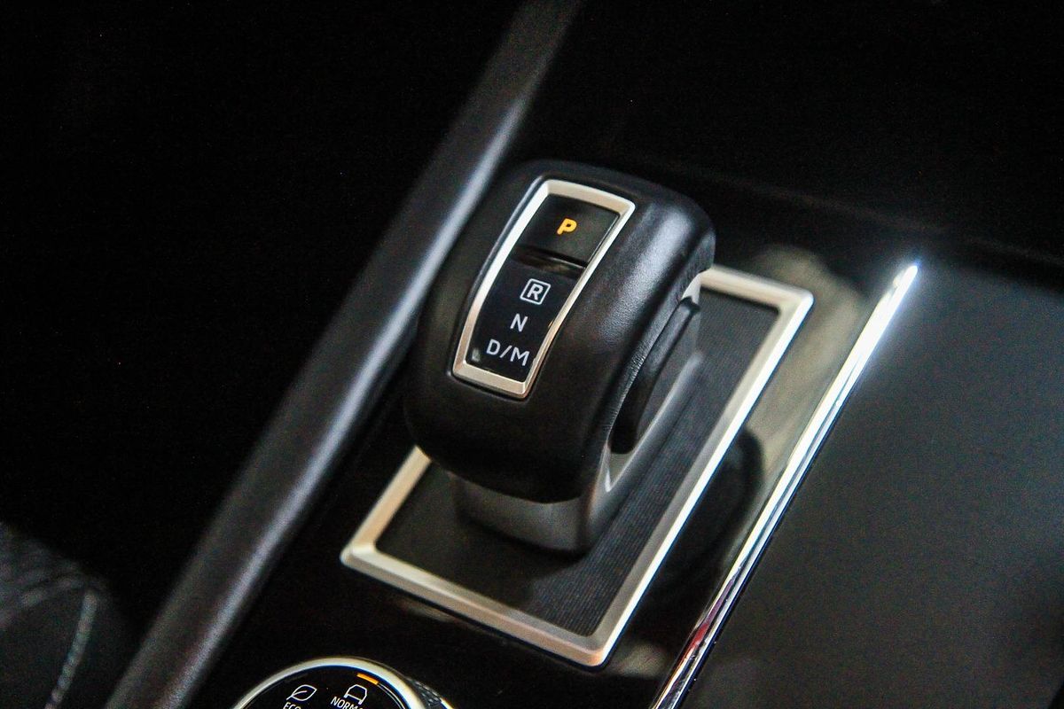 2024 Mitsubishi Outlander LS ZM