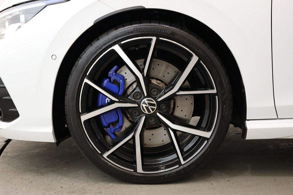 2024 Volkswagen Golf R 8