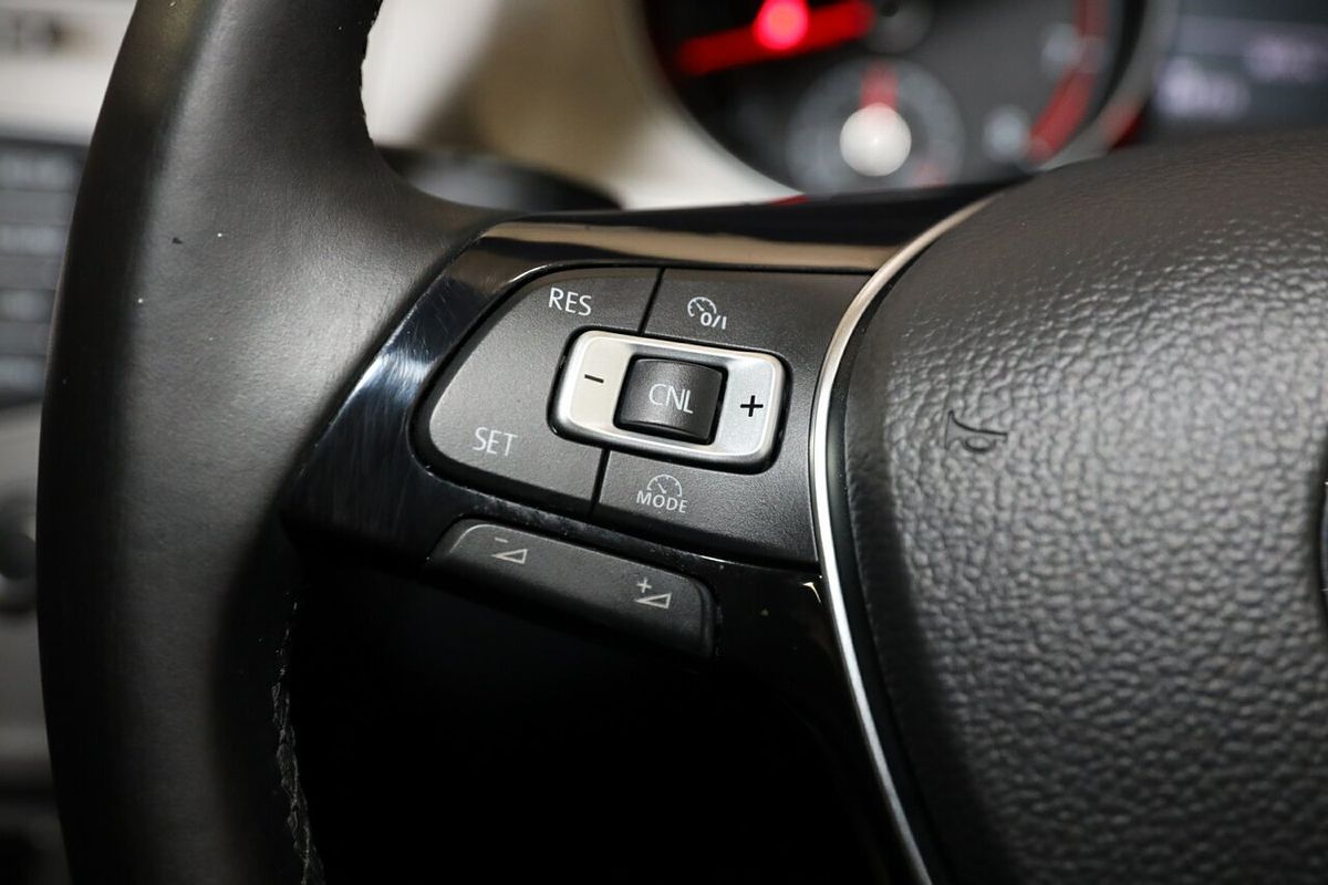 2015 Volkswagen Golf 90TSI Comfortline 7