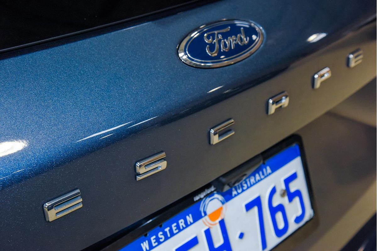 2020 Ford Escape ZH