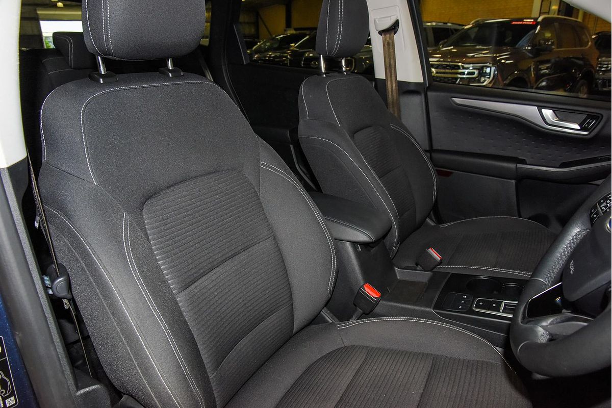 2020 Ford Escape ZH