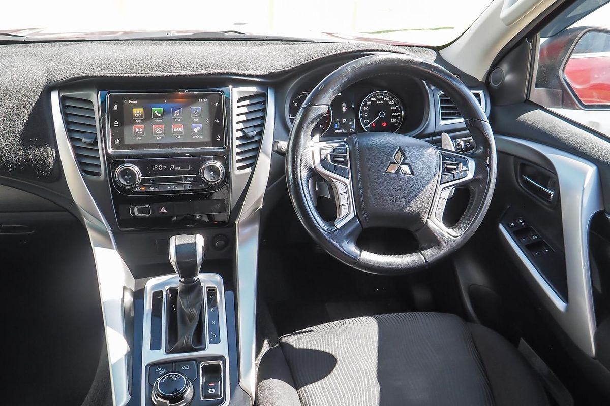 2017 Mitsubishi Pajero Sport GLX QE