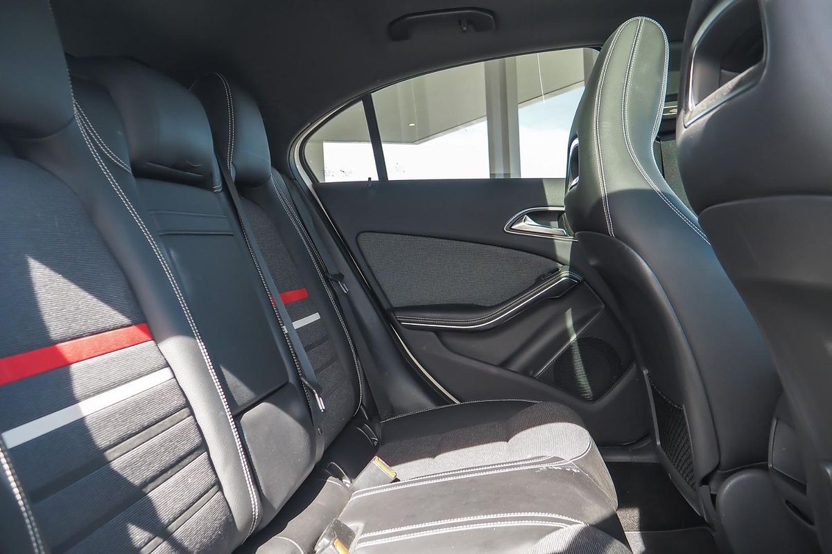 2013 Mercedes-Benz A-Class A180 W176