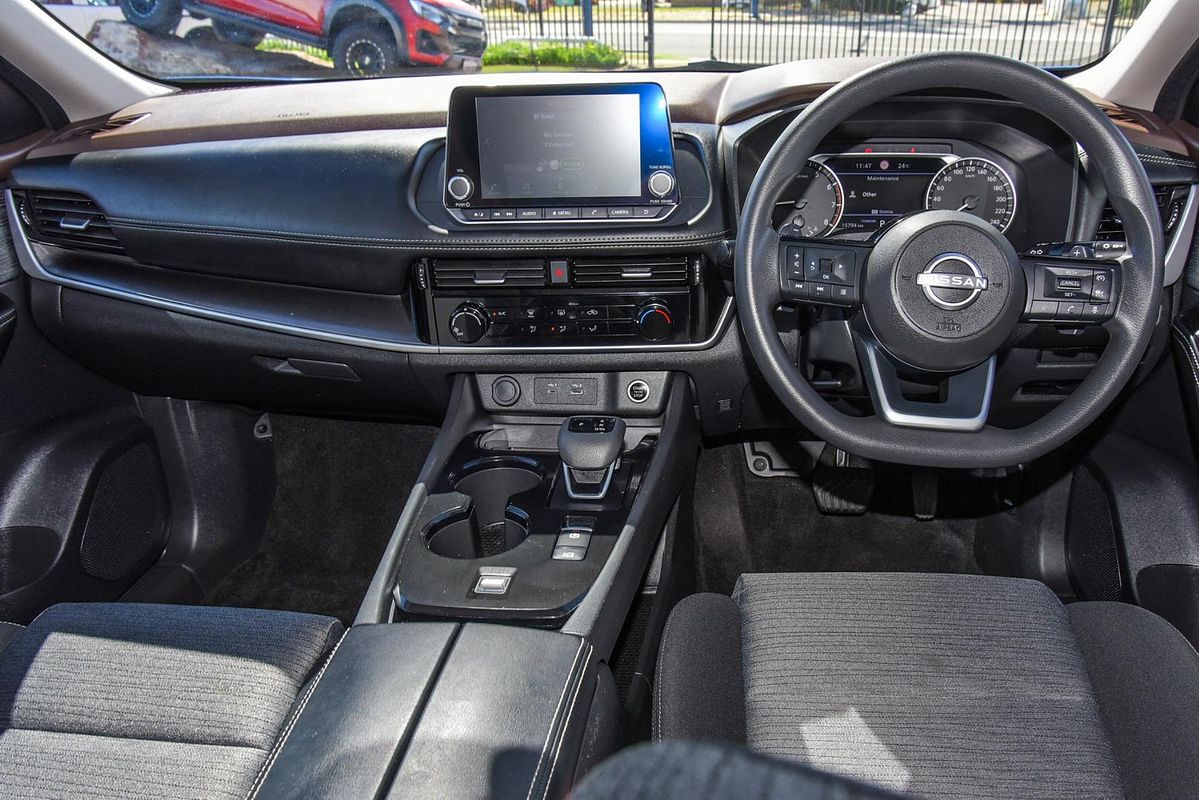 2024 Nissan X-TRAIL ST T33