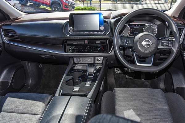 2024 Nissan X-TRAIL ST T33