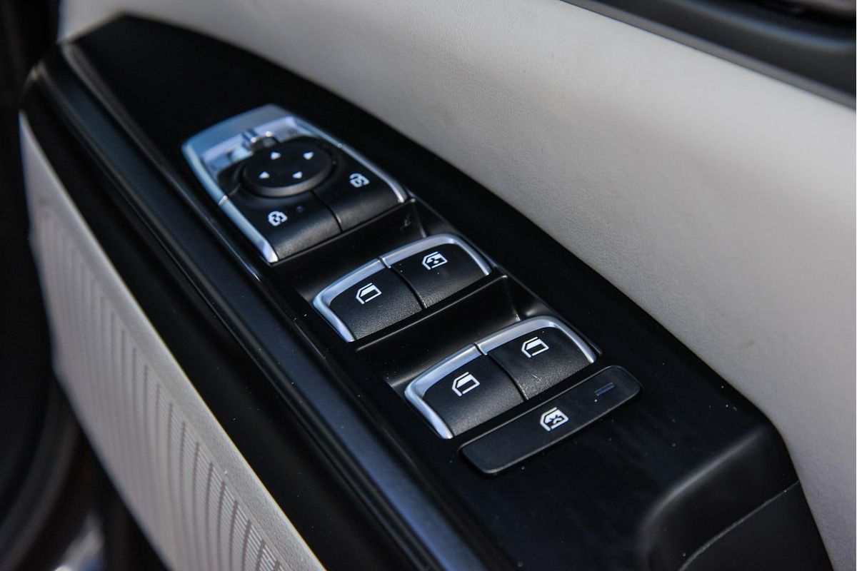 2024 Kia Carnival S KA4