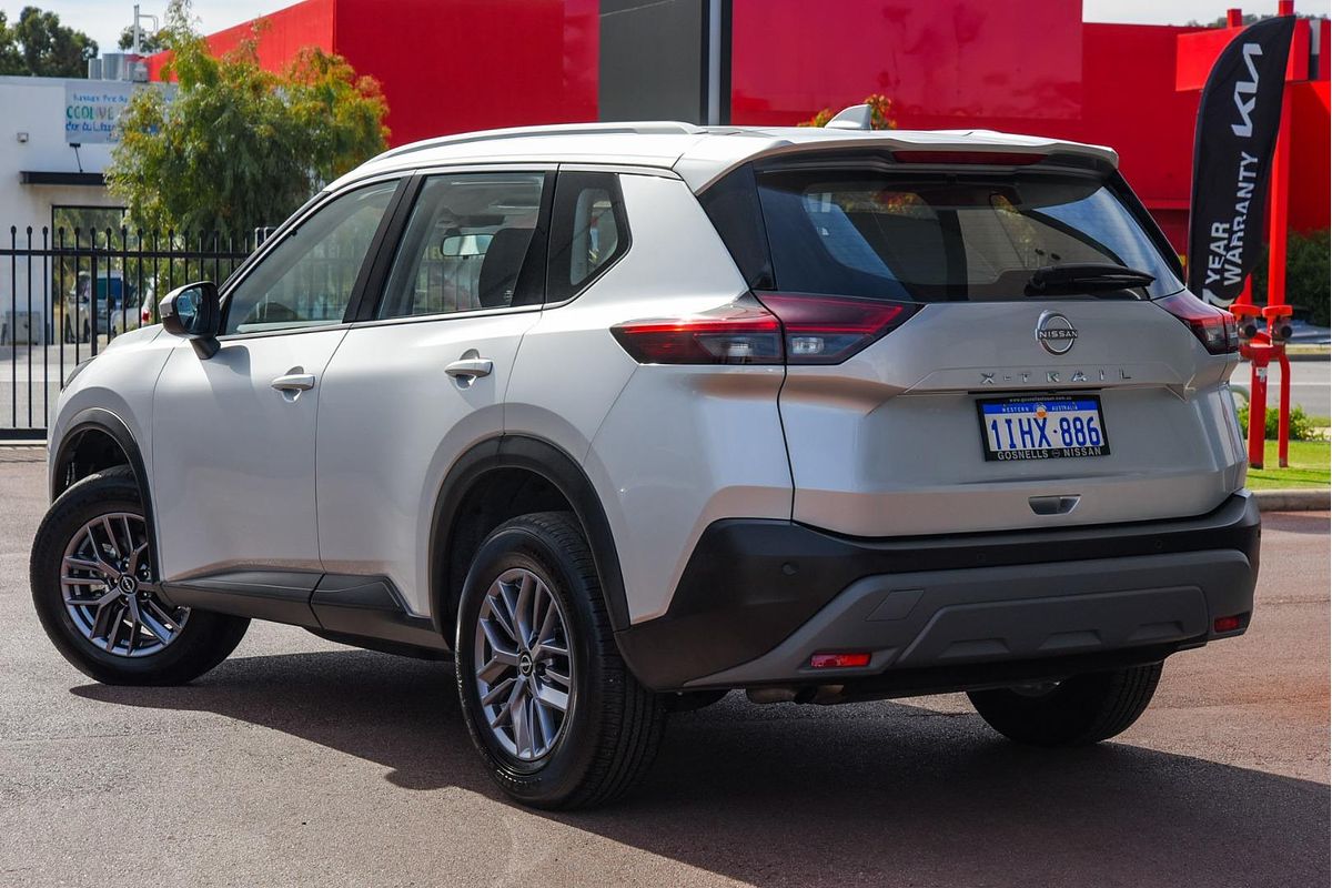 2024 Nissan X-TRAIL ST T33