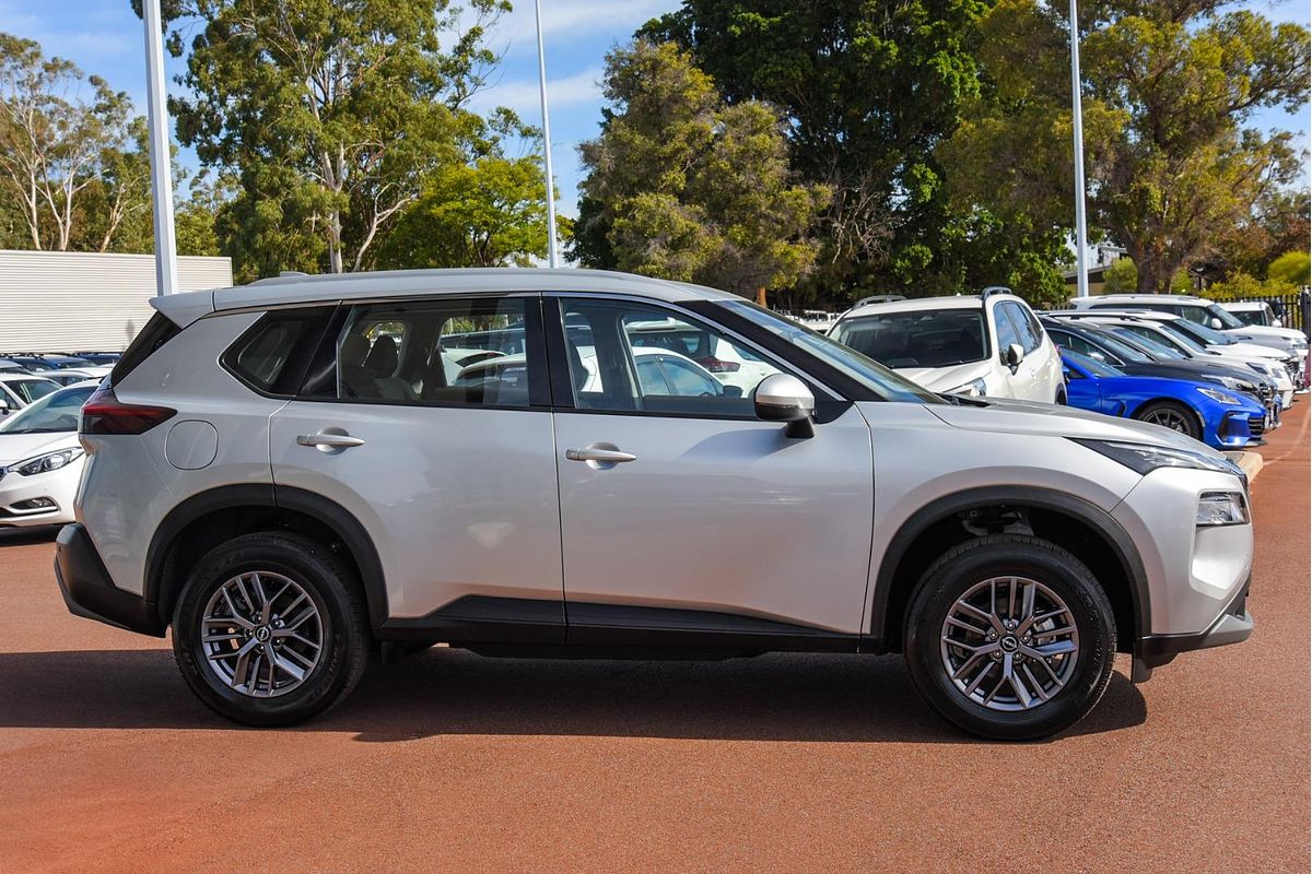2024 Nissan X-TRAIL ST T33