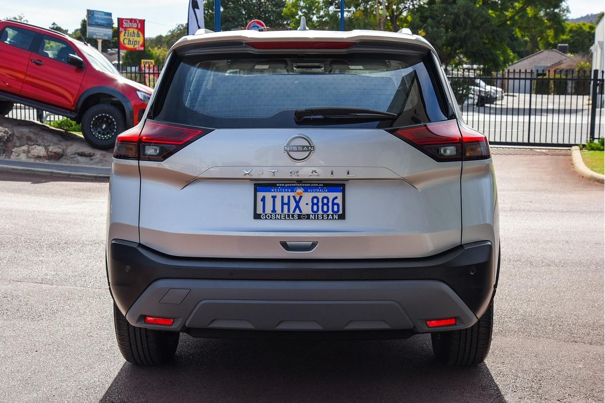 2024 Nissan X-TRAIL ST T33