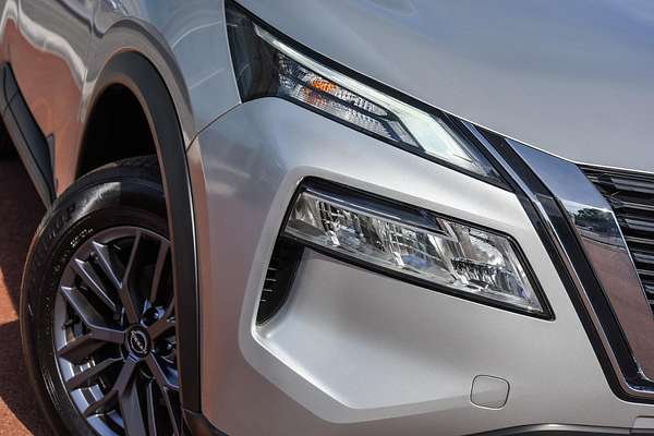 2024 Nissan X-TRAIL ST T33