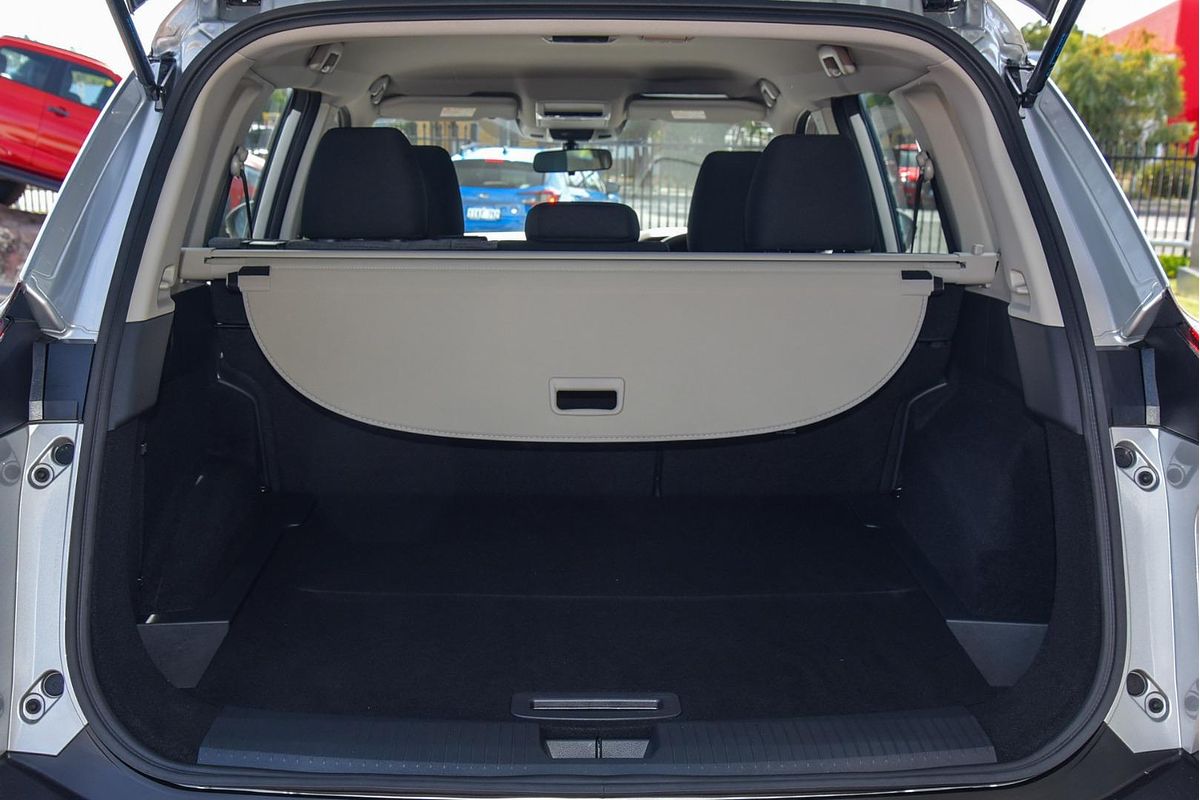 2024 Nissan X-TRAIL ST T33