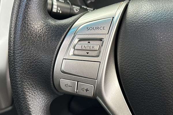 2019 Nissan Navara RX D23 Series 3 Rear Wheel Drive