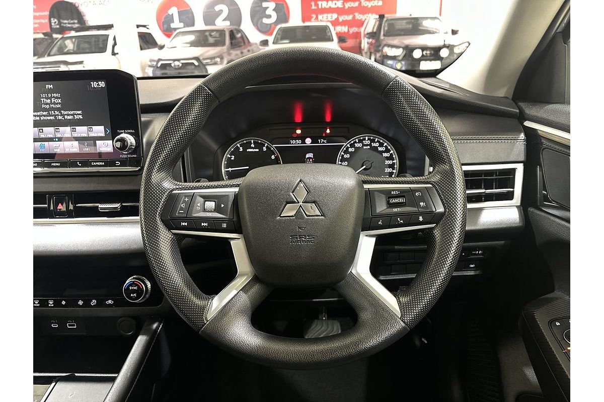 2024 Mitsubishi Outlander ES ZM