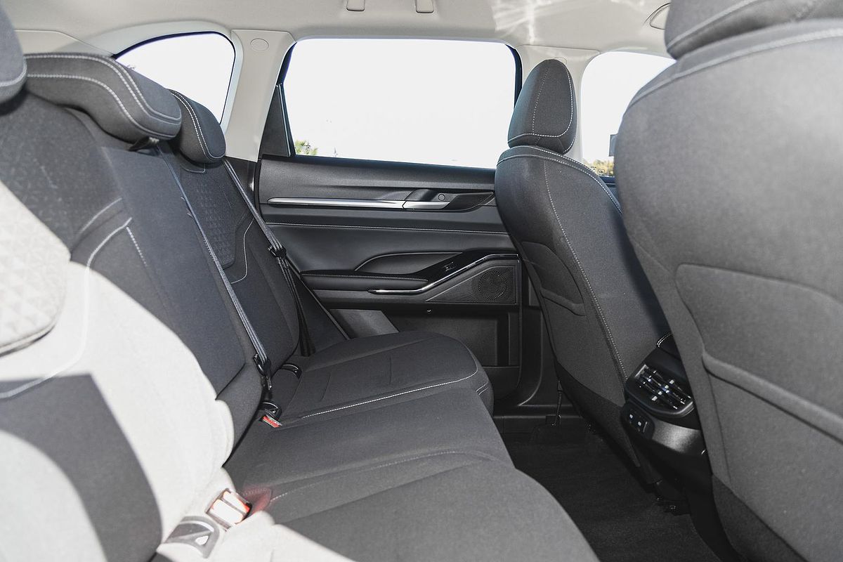 2022 GWM H6 Premium B01