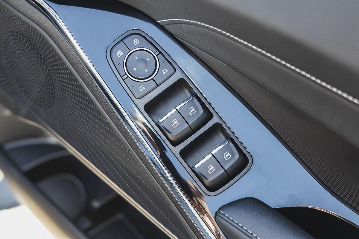 2022 GWM H6 Premium B01
