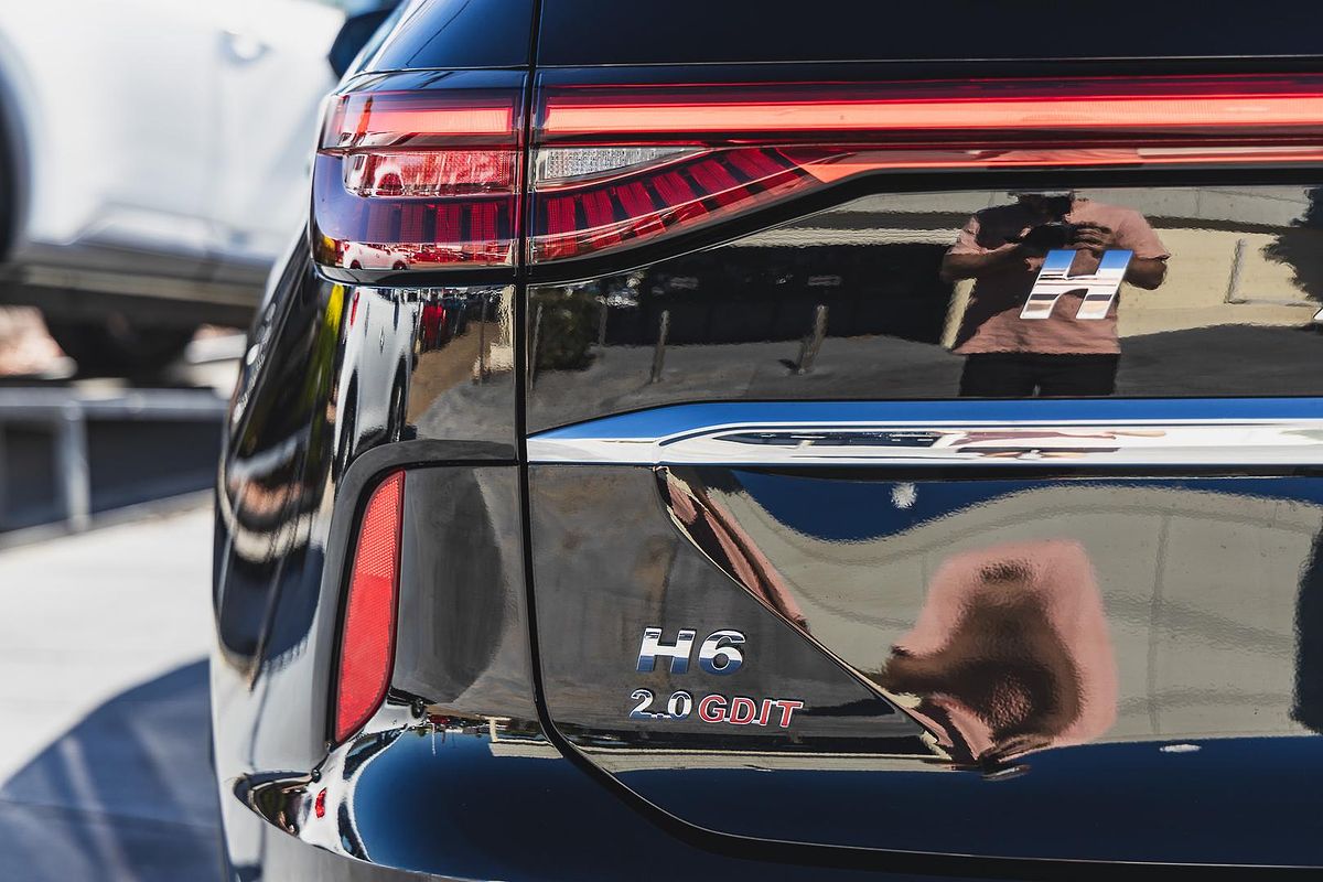 2022 GWM H6 Premium B01