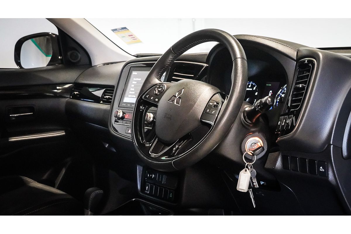 2020 Mitsubishi Outlander LS ZL