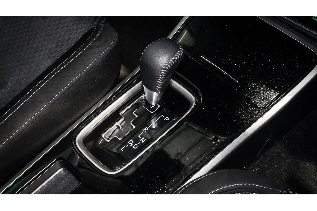 2020 Mitsubishi Outlander LS ZL