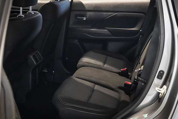 2020 Mitsubishi Outlander LS ZL