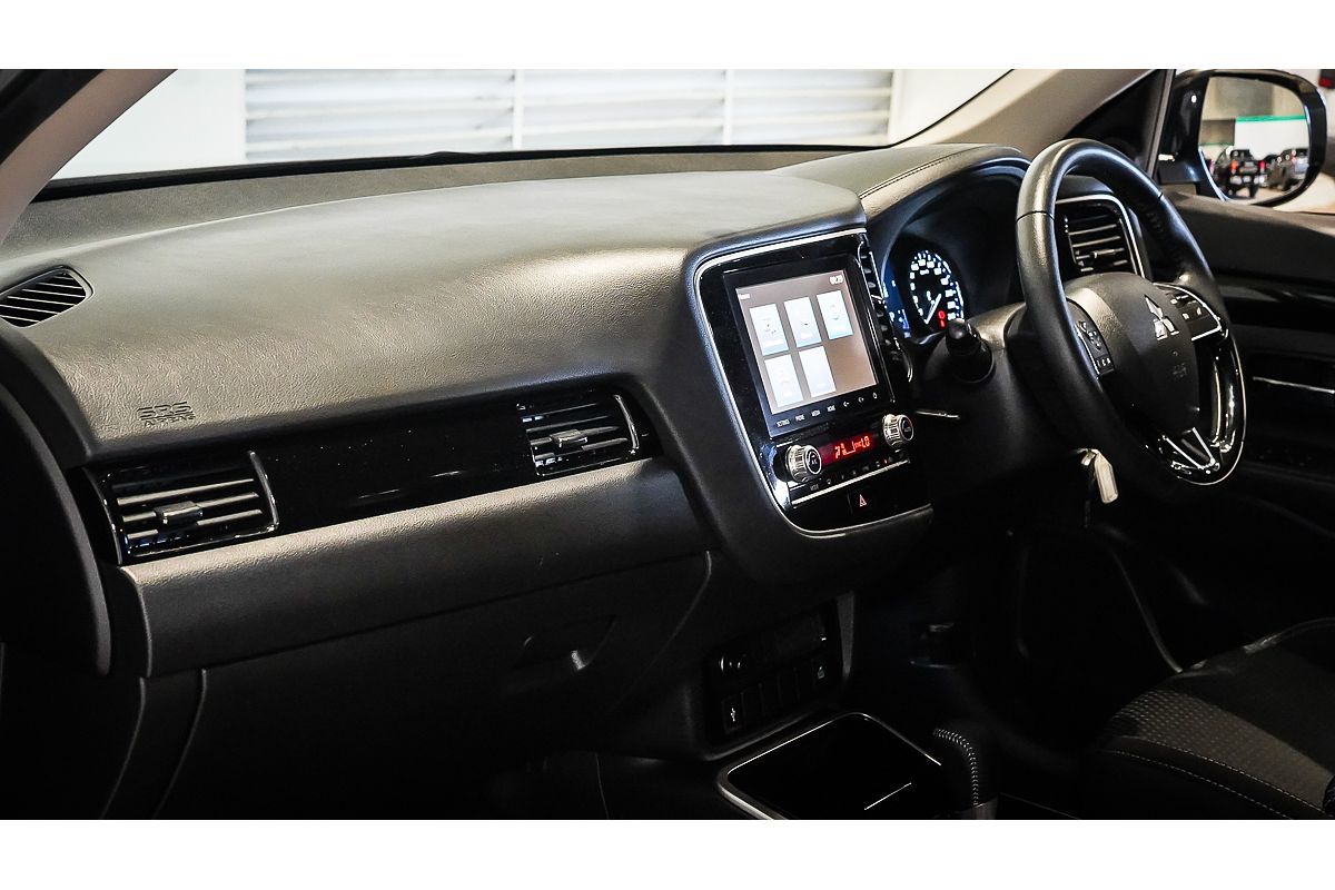 2020 Mitsubishi Outlander LS ZL