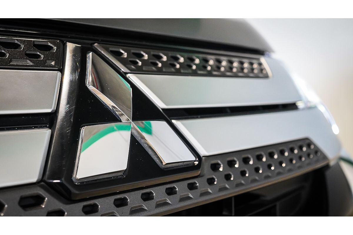 2020 Mitsubishi Outlander LS ZL