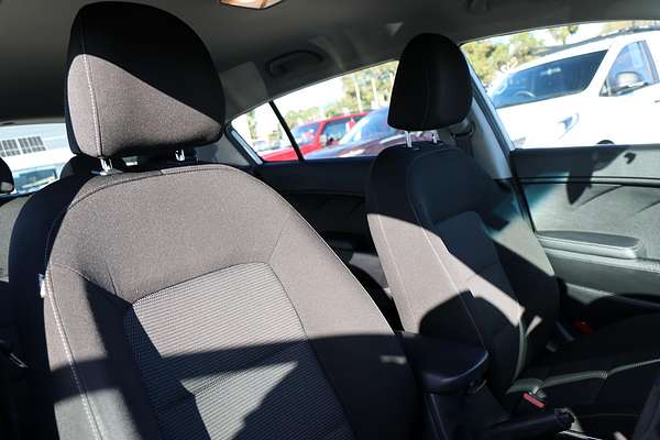 2017 Kia Cerato S YD