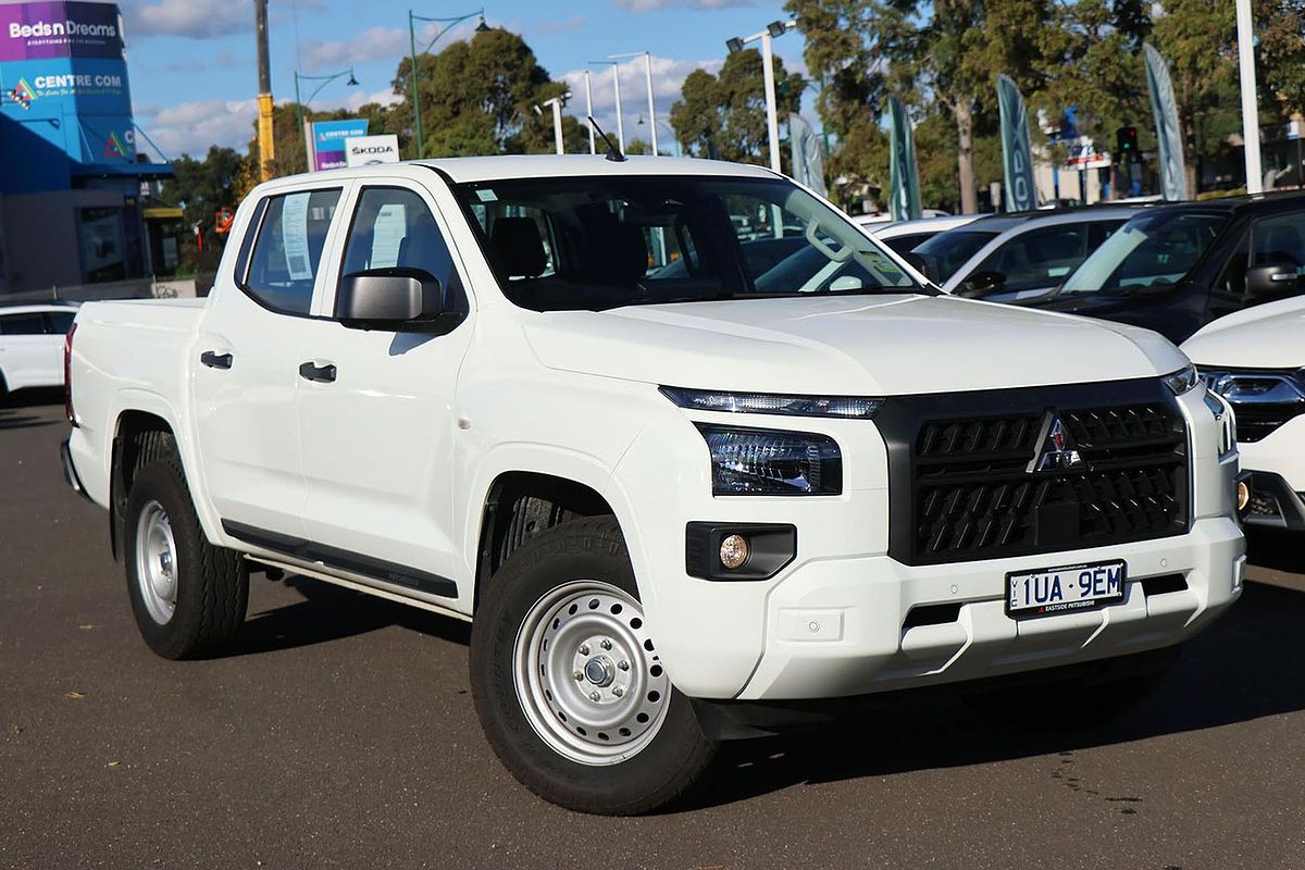 2024 Mitsubishi Triton GLX MV 4X4