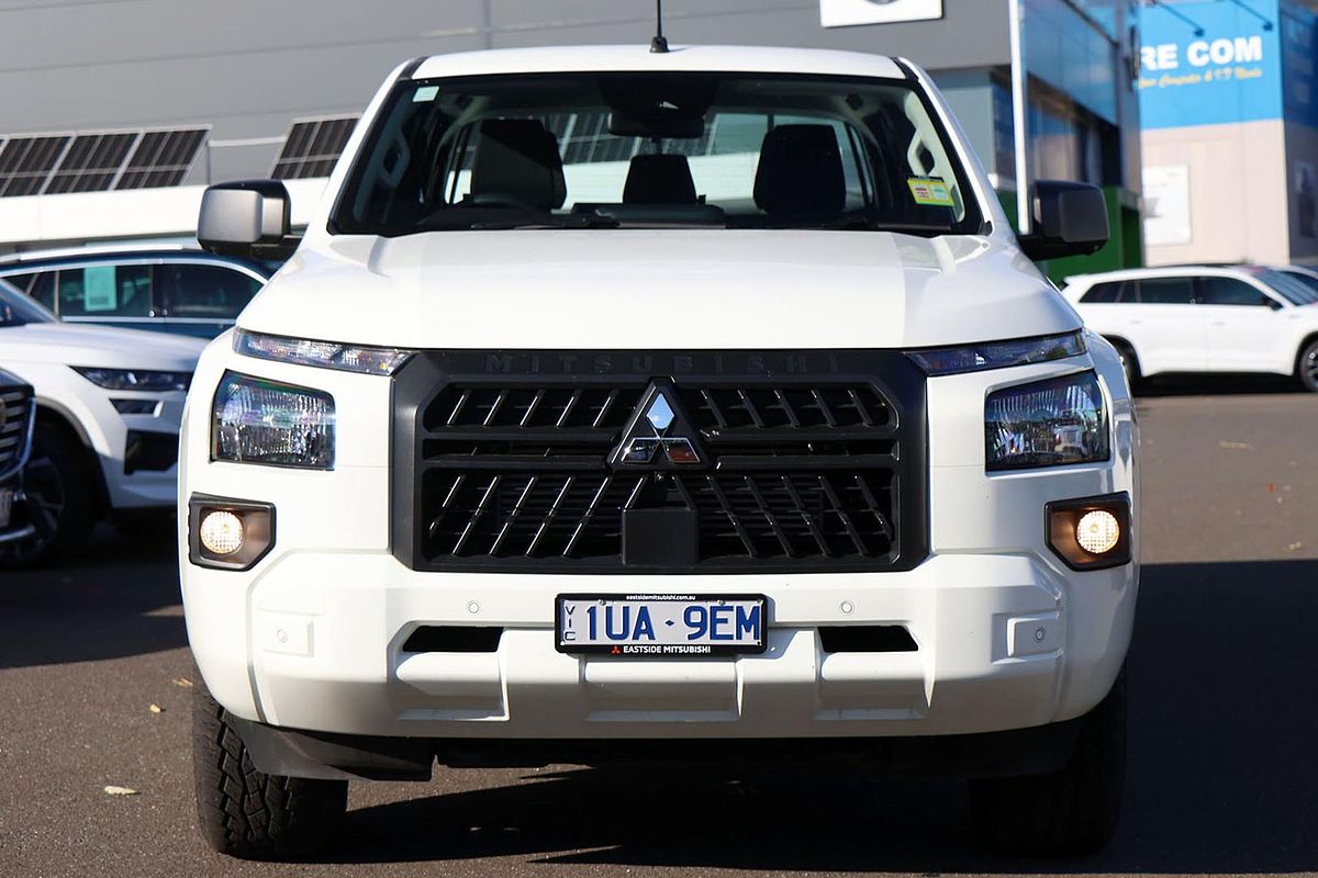 2024 Mitsubishi Triton GLX MV 4X4