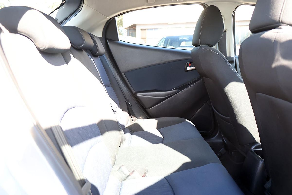 2015 Mazda 2 Maxx DJ Series