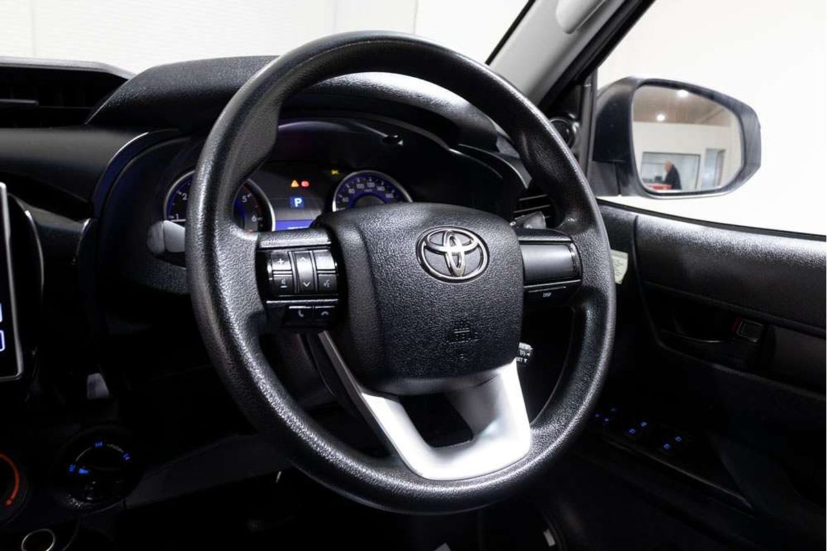 2016 Toyota Hilux SR GUN126R 4X4